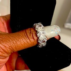 Women’s silver ring band size 7